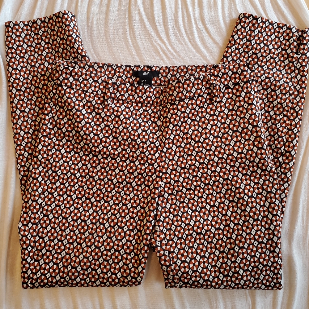 H&M Cropped Patterned Pants - Picture 4 of 12